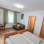 - Durnthaler Pensionat
