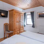 - Durnthaler Pensionat