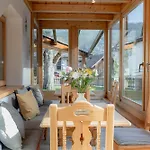 - Durnthaler Pensionat Tröpolach