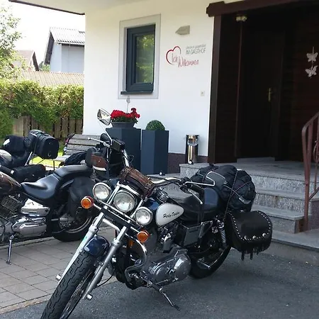 - Durnthaler Pensionat Tröpolach