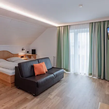 - Durnthaler Gasthof 3*